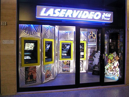 allestimento per videoteca